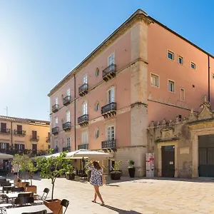 **** Hotel Palazzo Artemide - Vretreats Italy