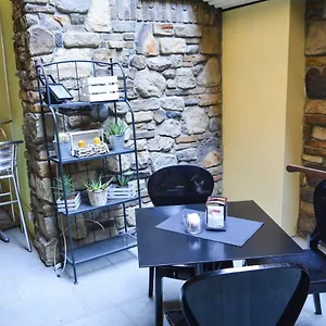 ** Bed & Breakfast La Contrada Italy