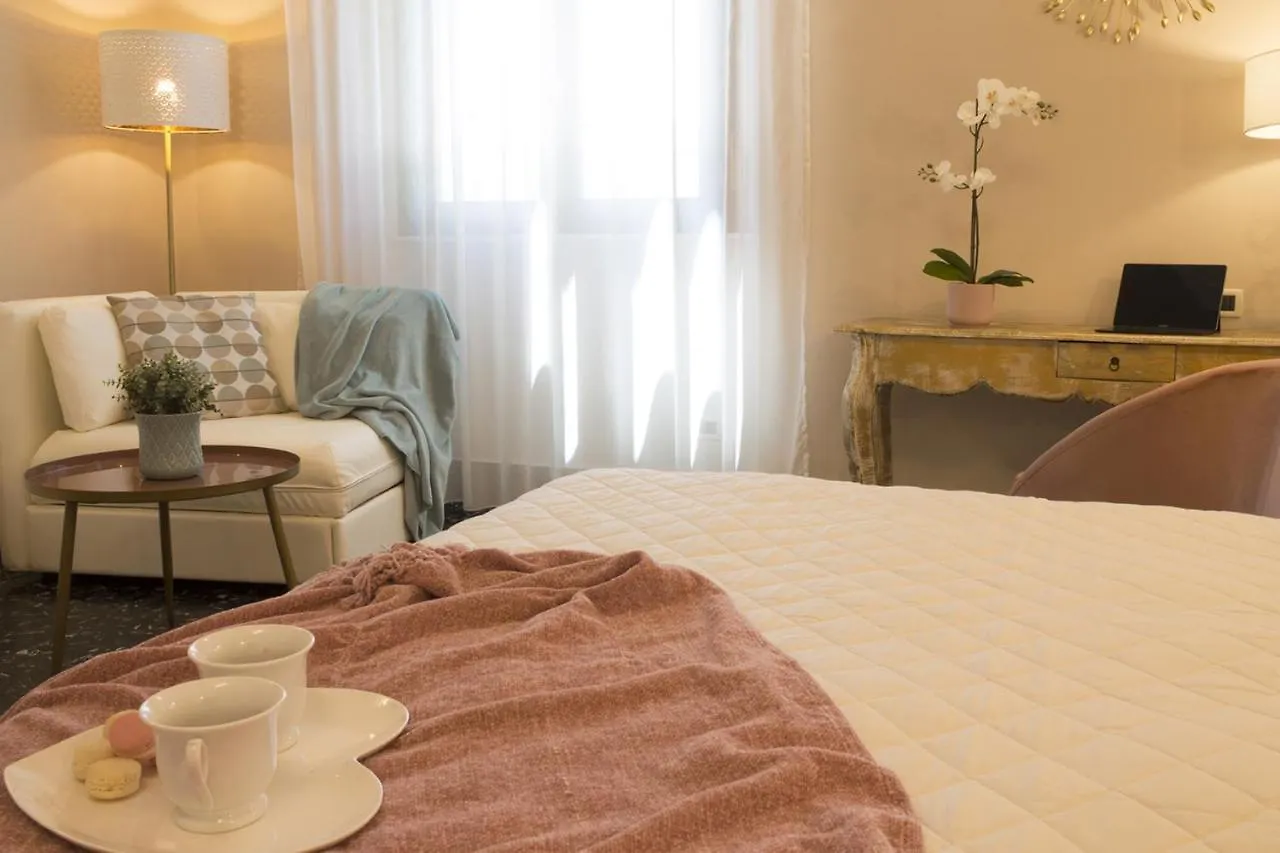 Accanto Al Centro B&B Prato Italy